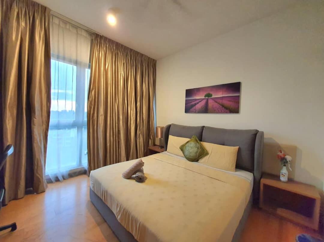 Pangsapuri Regalia With Infinity Pool Kl By Cozy Homes Kuala Lumpur