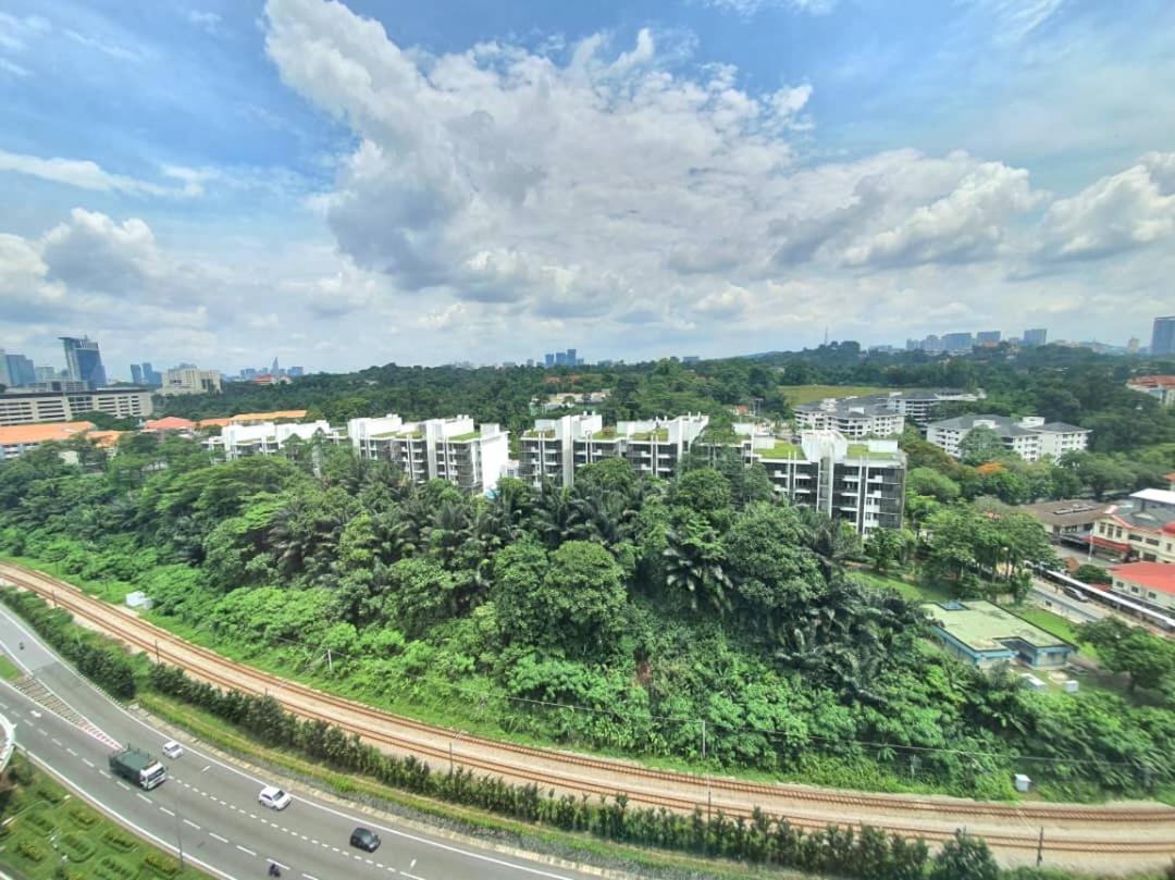 Regalia With Infinity Pool Kl By Cozy Homes * Kuala Lumpur
