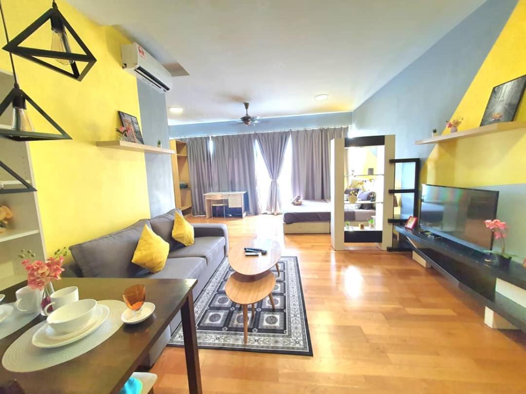 Regalia With Infinity Pool Kl By Cozy Homes Pangsapuri *