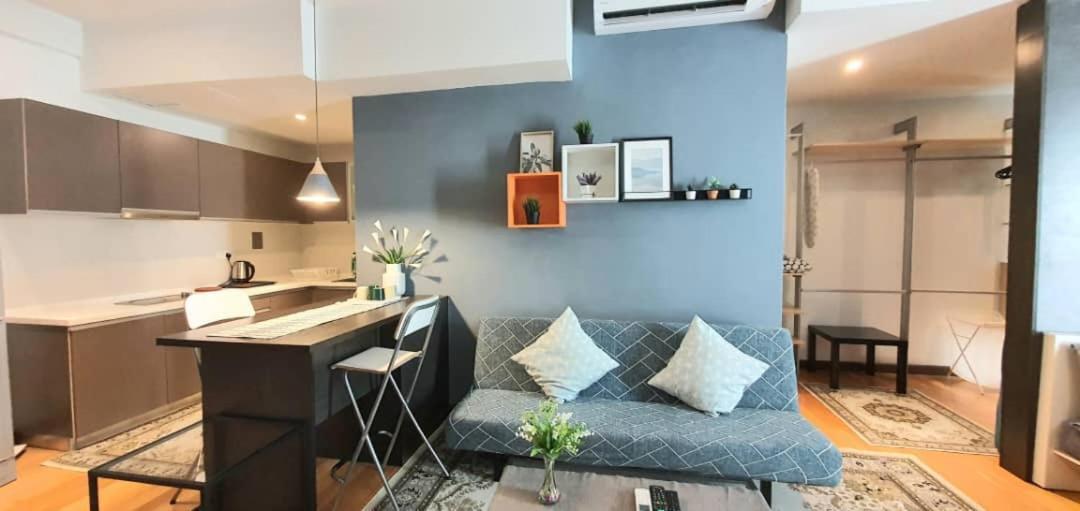Pangsapuri Regalia With Infinity Pool Kl By Cozy Homes Kuala Lumpur