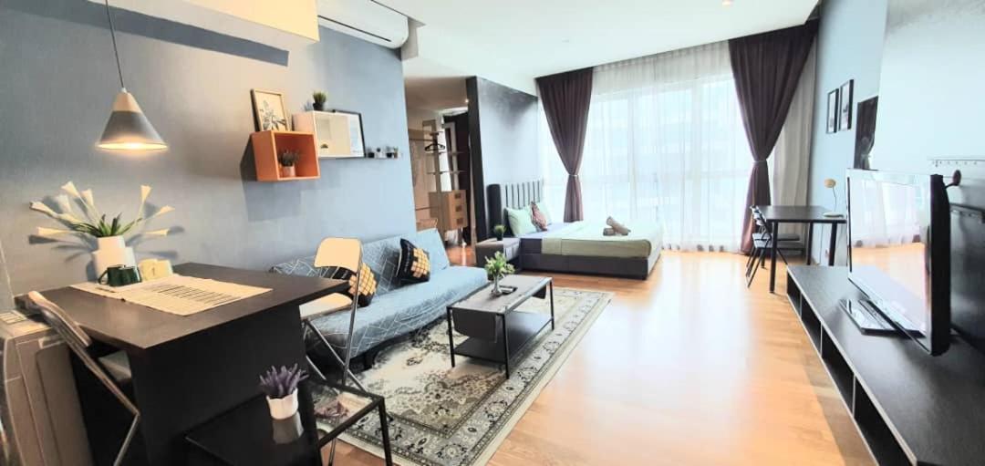 Pangsapuri Regalia With Infinity Pool Kl By Cozy Homes