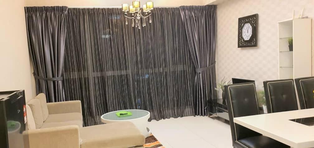 Pangsapuri Regalia With Infinity Pool Kl By Cozy Homes