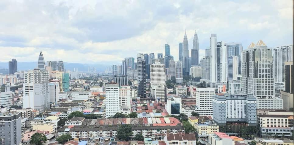 Regalia With Infinity Pool Kl By Cozy Homes Pangsapuri