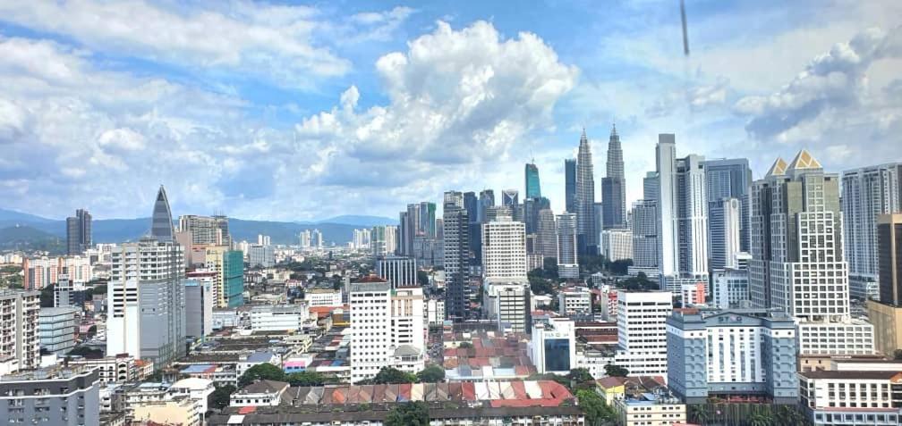 Regalia With Infinity Pool Kl By Cozy Homes * Kuala Lumpur