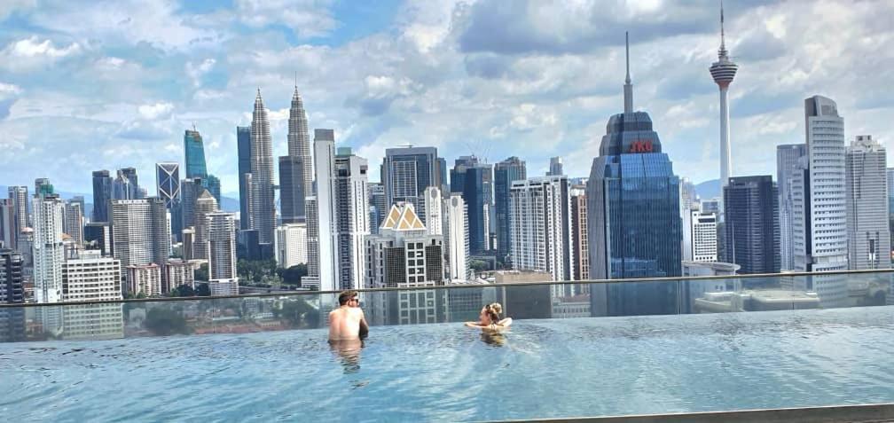 Regalia With Infinity Pool Kl By Cozy Homes Pangsapuri