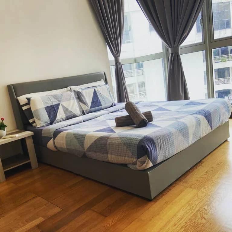 Pangsapuri Regalia With Infinity Pool Kl By Cozy Homes *