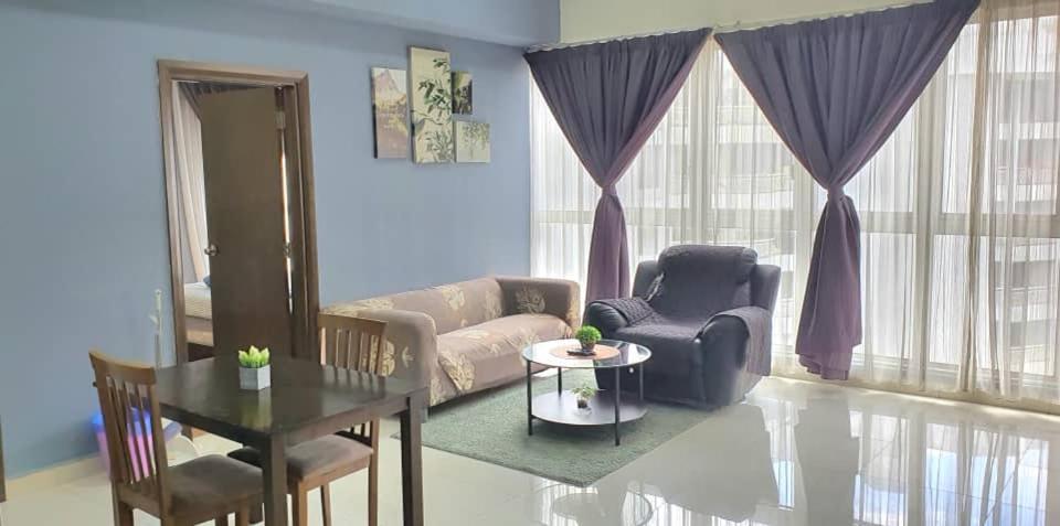Regalia With Infinity Pool Kl By Cozy Homes Pangsapuri *